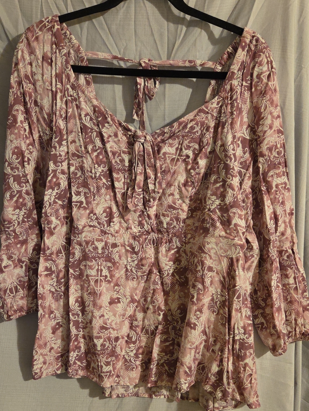 Torrid Harry Potter Mauve/Purple and Cream Peplum Blouse, Tie & Shirring Back